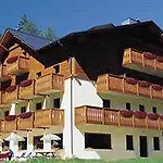 Cevedale Hotell 3*