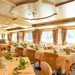 Cevedale Hotell 3*